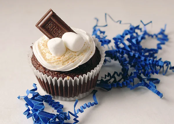 SHORTCUT Smores Cupcakes