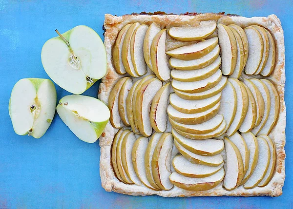A Simple Maple-Apple Tart