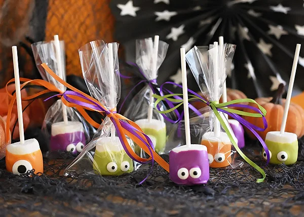 30 Minute Friendly Monster Marshmallows on a Stick