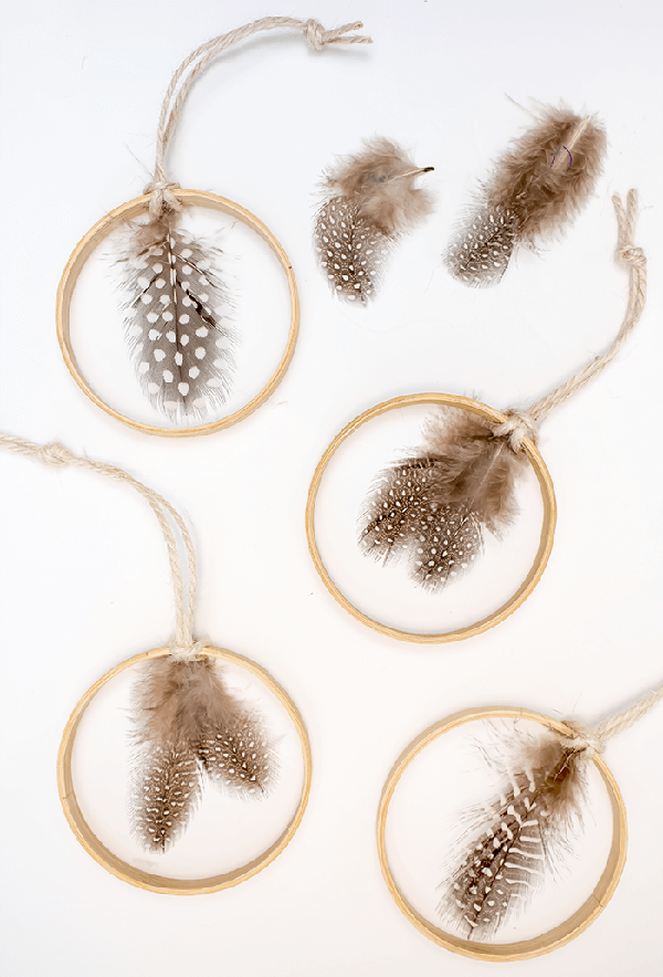 11-Vertical-View-feather-ring-christmas-ornaments.png