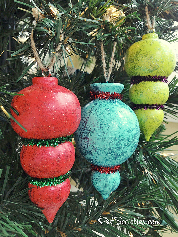 DIY-Sparkling-Painted-Christmas-Tree-Ornaments.png