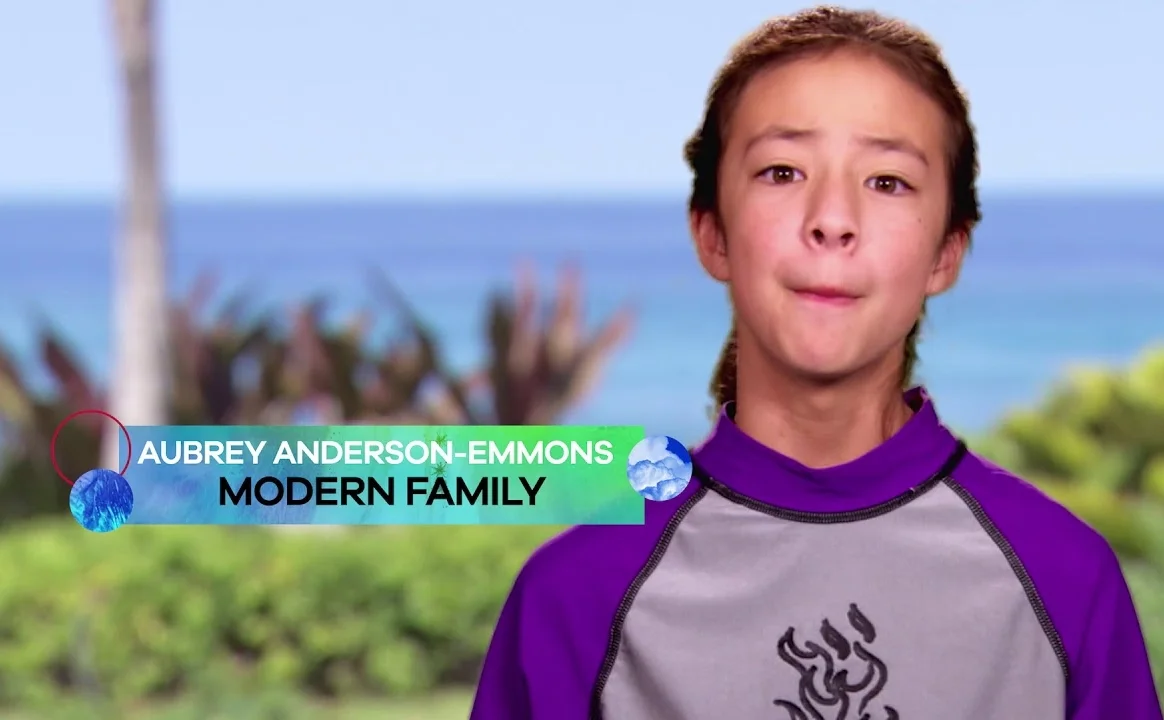 Aubrey-Anderson-Emmons-Lily-Tucker-Pritchett-Modern-Family-Actor-Paradise-Run-Season-3-Guest-Star-Trailer-Promo-Nickelodeon-Nick-USA.jpg