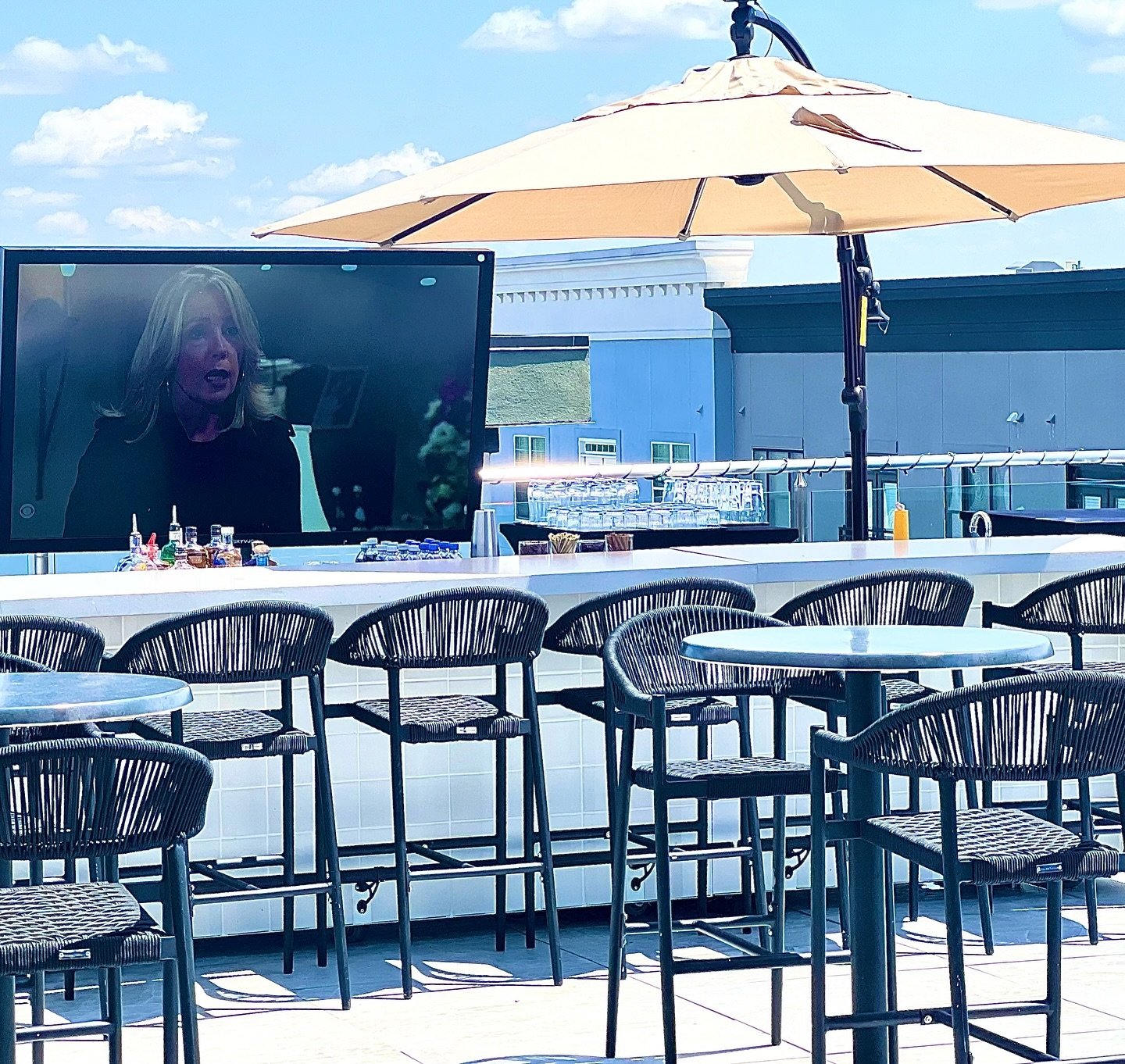 THE PATIO BAR IS NOW OPEN 🥂

And it&rsquo;s going to be a beautiful weekend!! Come up and visit us on the 7th floor of the @achotelraleigh 

Today:
2pm-11pm

Friday:
6:30am-10am
2pm-12am

Saturday:
7am-11am
2pm-12am

Sunday:
7am-11am
12pm-9pm

#leve