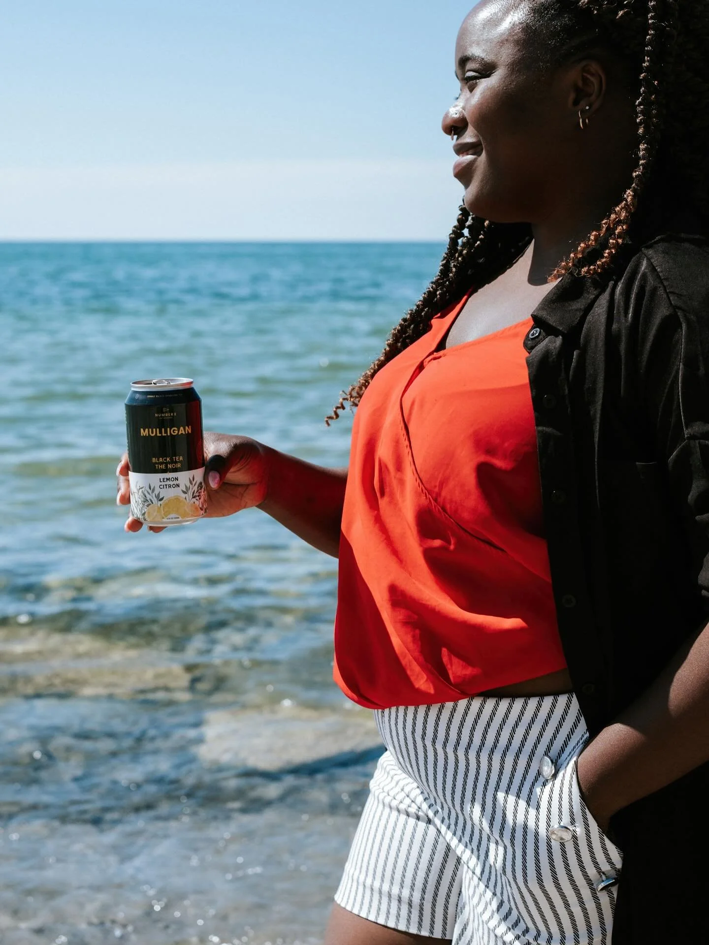 Nice weather is still upon us so grab a drink and let the adventure begin.

#waterfrontwellington #drinktea #sparklingtea #ceylonblacktea #teainacan