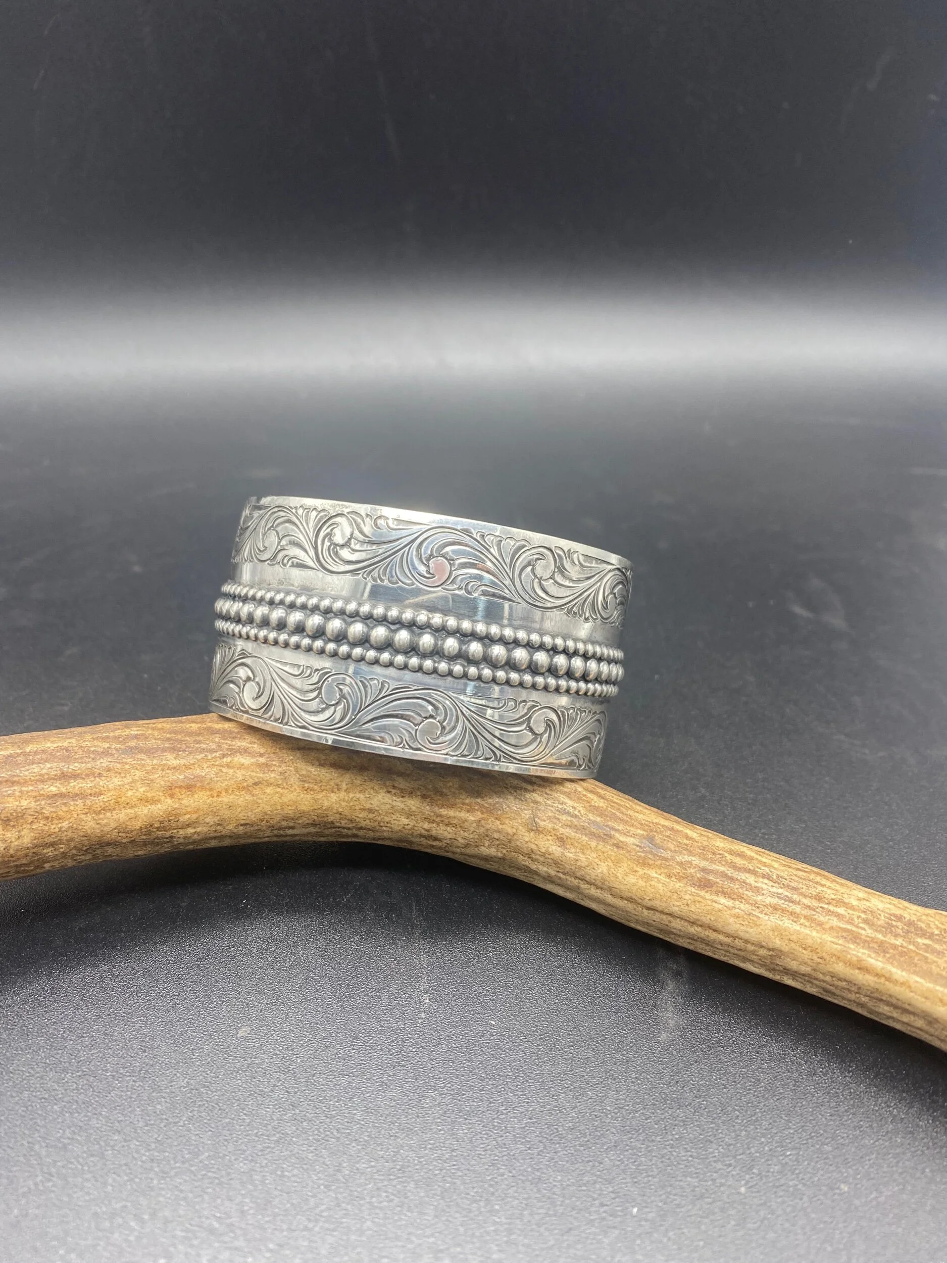 56C24AA3-EB09-46E4-AF7E-9099B733B86C