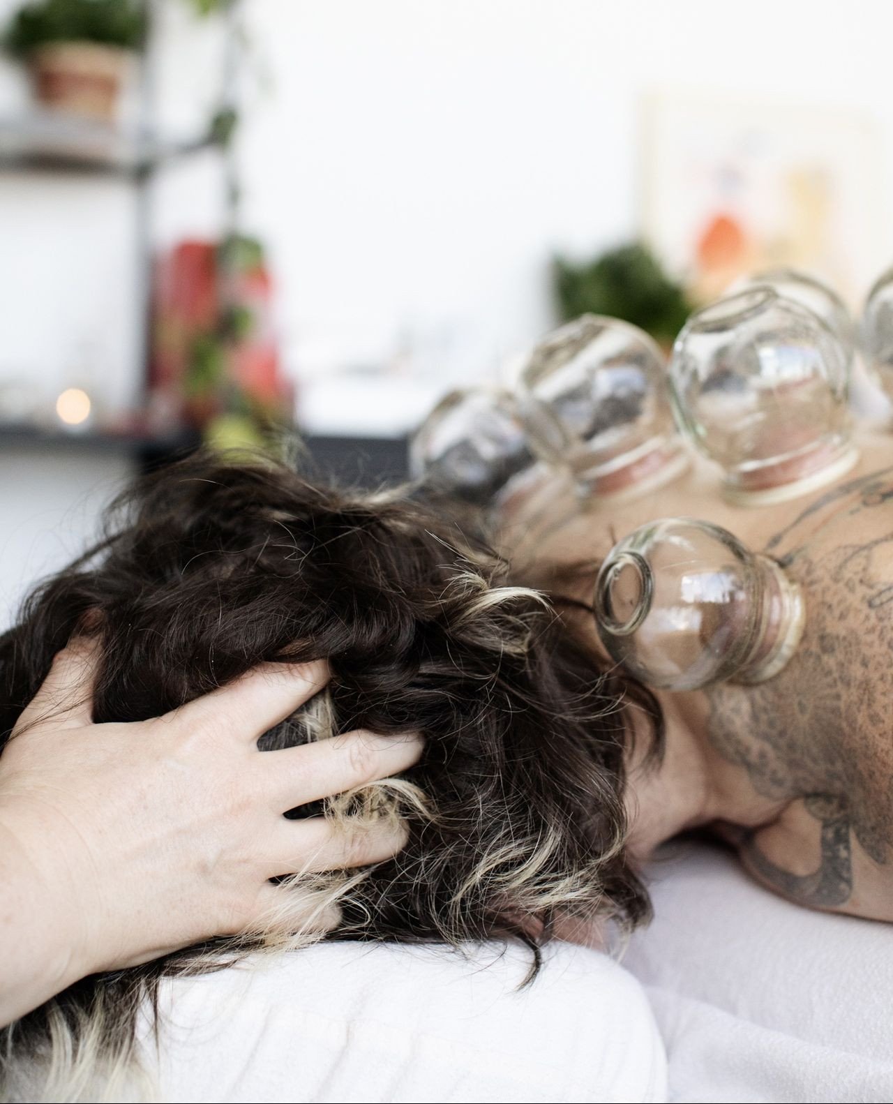 One of the things our patients share with us is how much they value the opportunity to lie still, in a quiet room, without interruption. ⁠
No text messages. ⁠
No emails. ⁠
No phone calls. ⁠
No doomscrolling. ⁠
No distractions. ⁠
Time to reflect, unwi