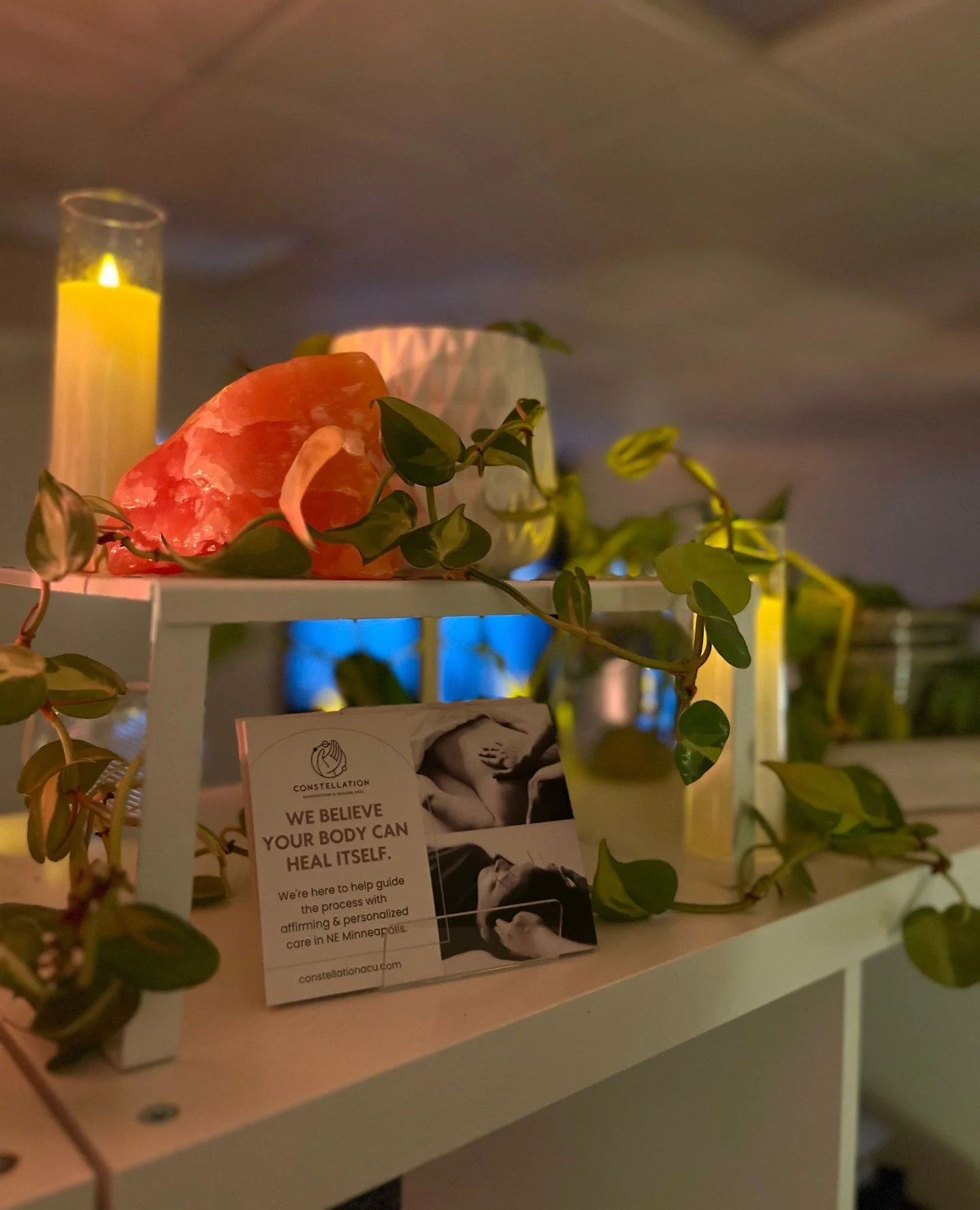 A little gentle new moon message from the lobby of our Constellation Classroom: ⁠
⁠
⁠
✨We believe your body can heal itself ✨⁠
⁠
⁠
Reflection prompts: What does your body need? What does "healing" mean to you? How will you support your heal