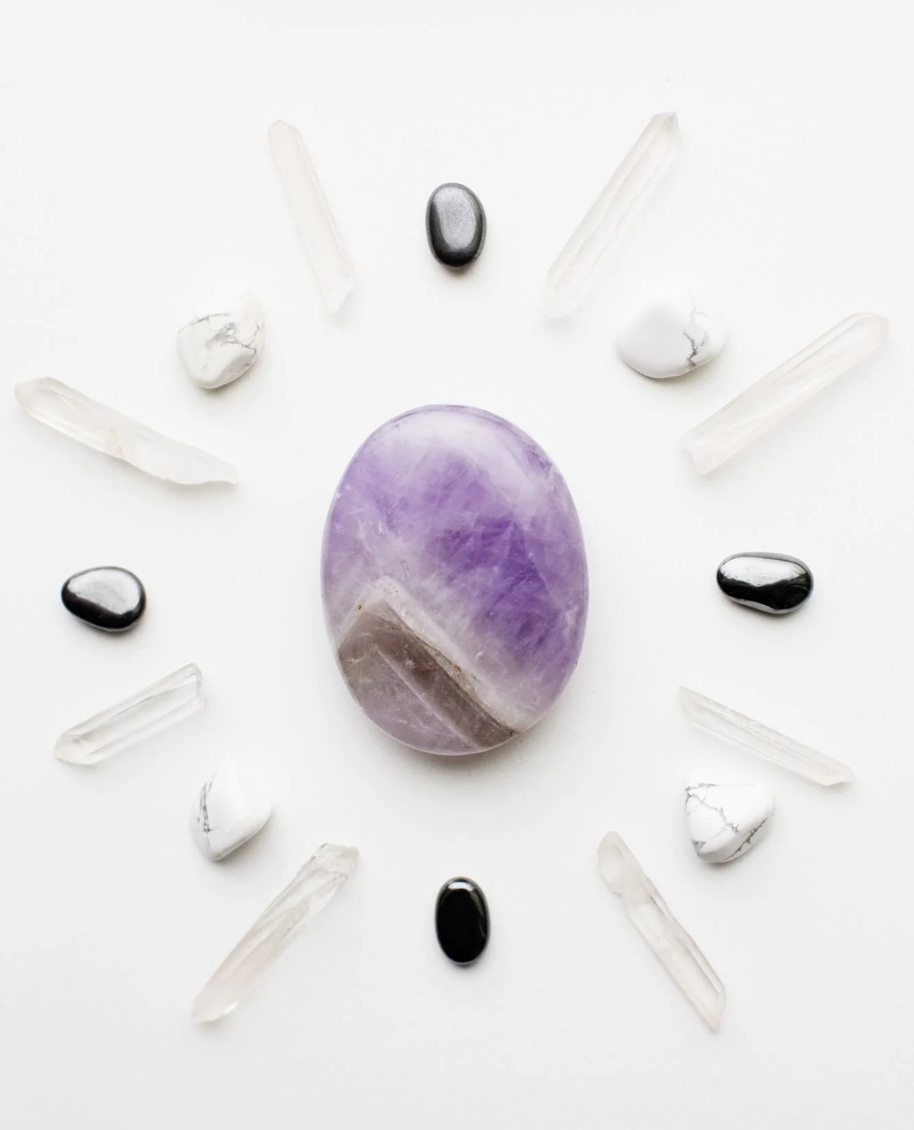 This week brings the energy and fullness of the full moon, which makes it a great time to gather in community and set some big, bold intentions. Take a pause out of the busy business of being human and connect to your breath before grounding in rest 
