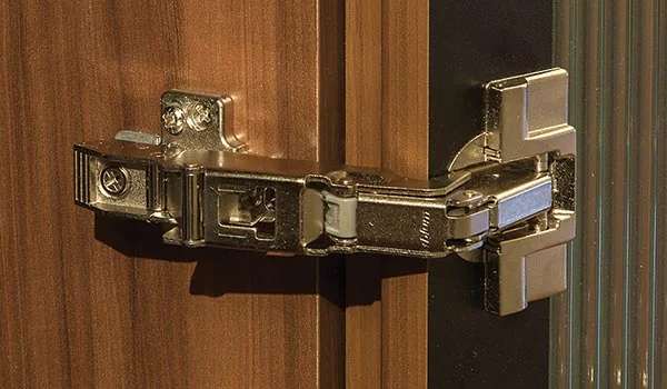 hinge 180 degree