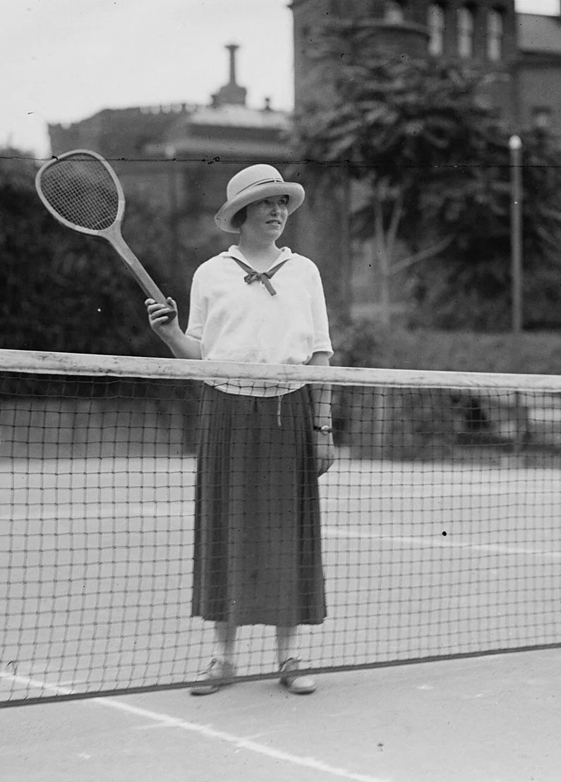 Elizabeth Hughes on a tennis court in 1924, two years after starting insulin