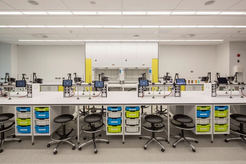 LWA_1332_UoO Science Precinct Lab_005.jpg