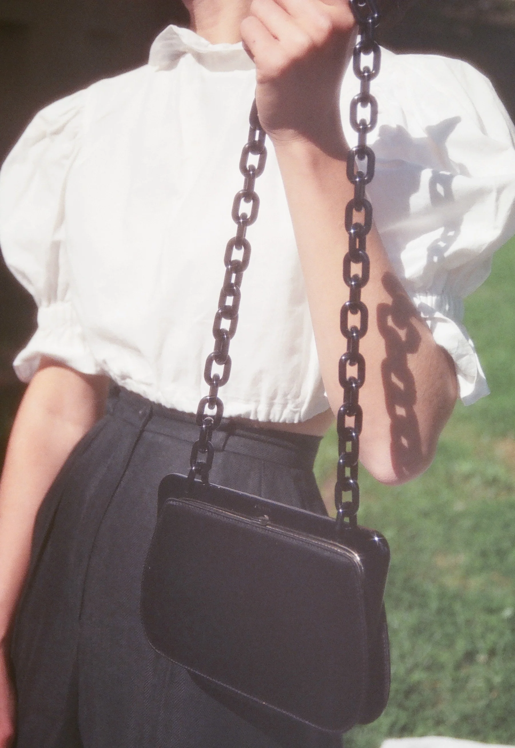 prada chain black bag 1.jpg
