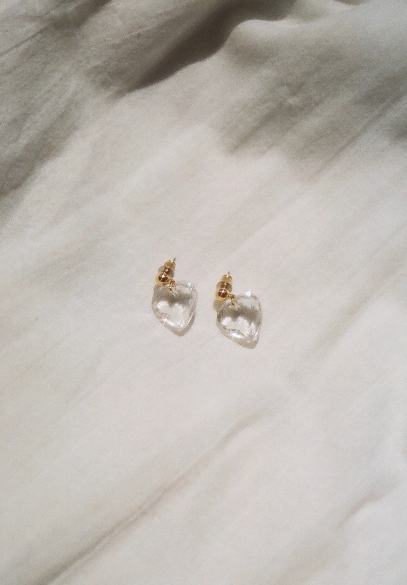 lucite heart earrings 1.jpg