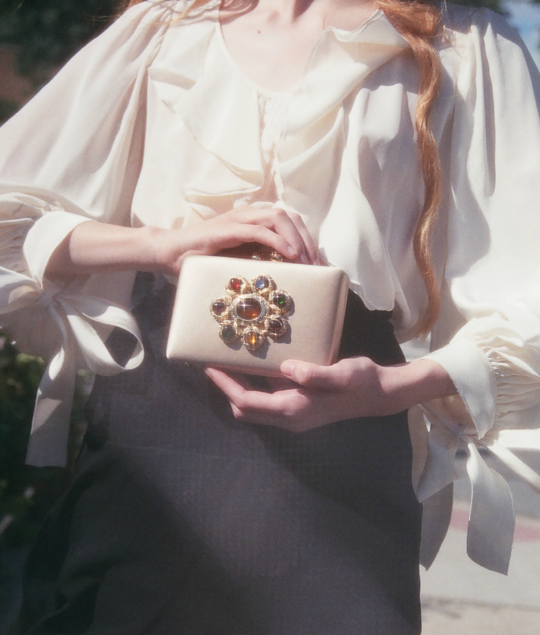 moschino clutch 2.jpg