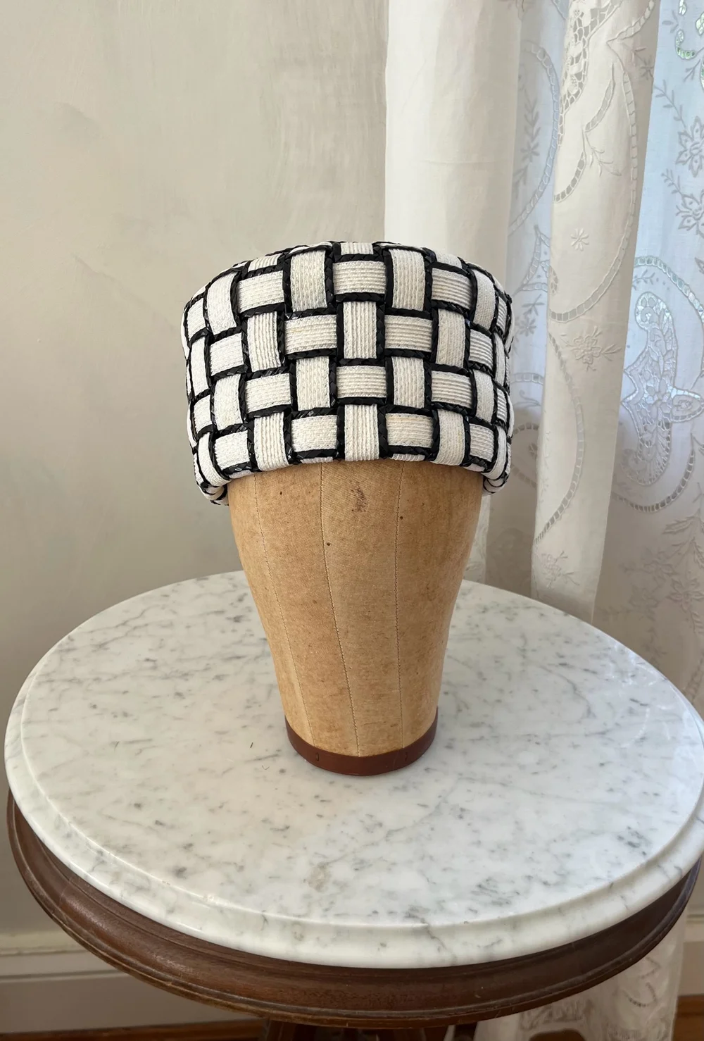 Vintage Rare 1960s Christian Dior Chapeaux Woven Straw Hat  display picture 3