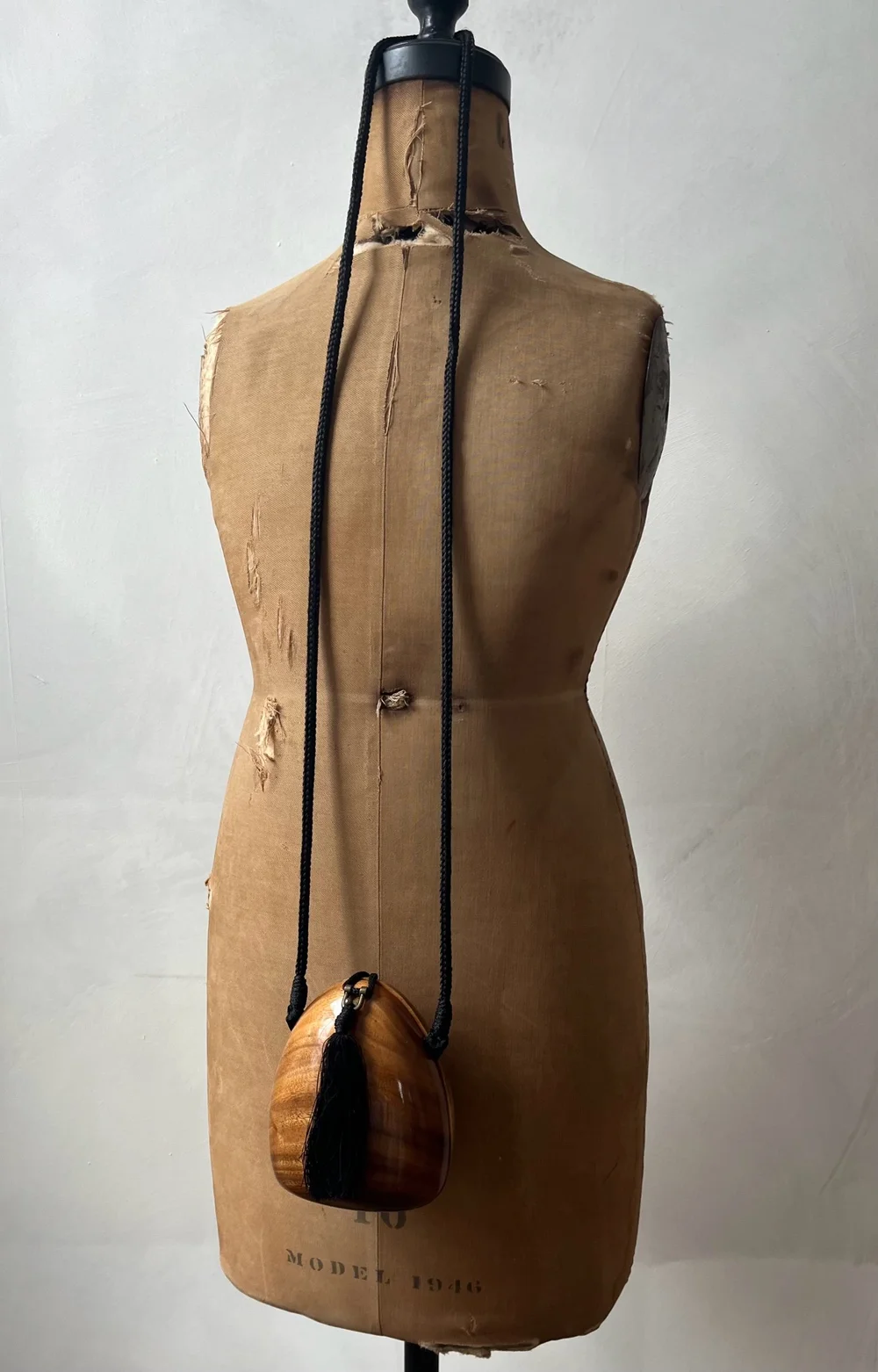 Vintage Timmy Woods Petite Handmade Wooden Tasseled Purse — Lucia