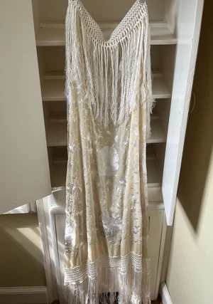 Antique 1920s Cream Ivory Floral Embroidered Pure Silk Fringed