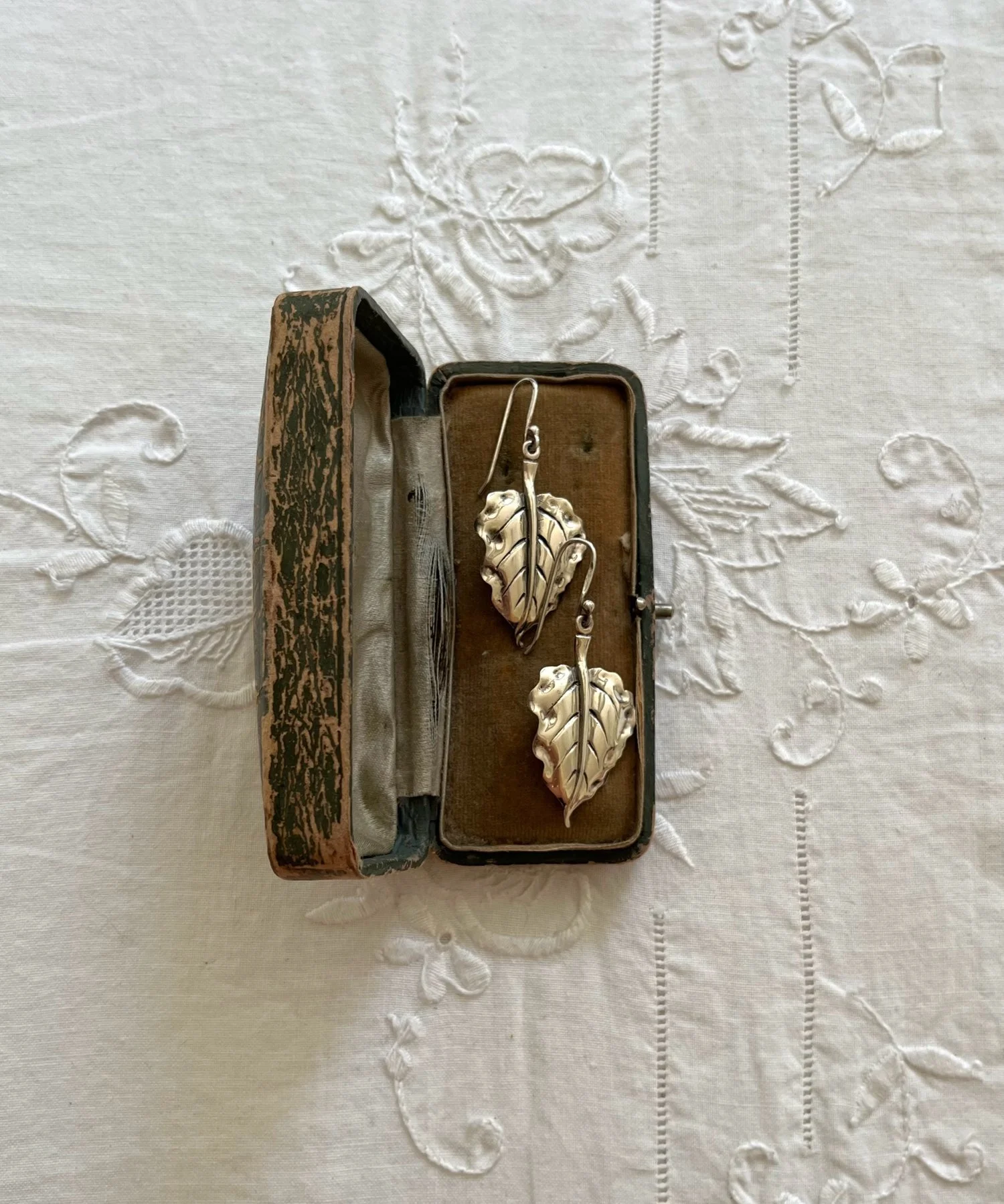 Vintage Solid Sterling Silver Leaf Drop Earrings