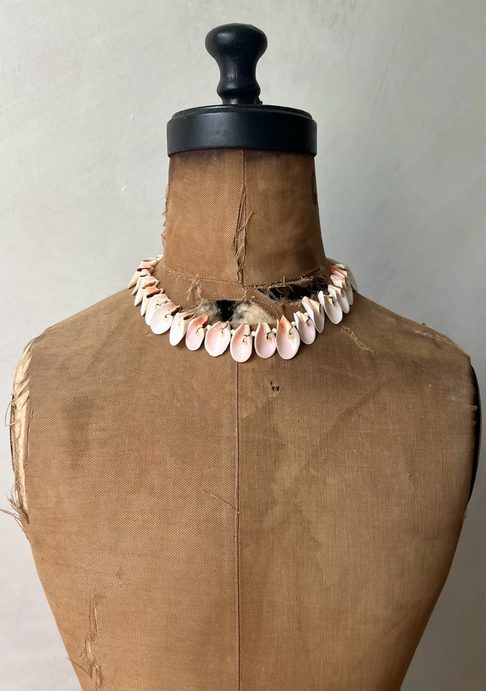 Vintage Polished Shell Beaded Collar Necklace