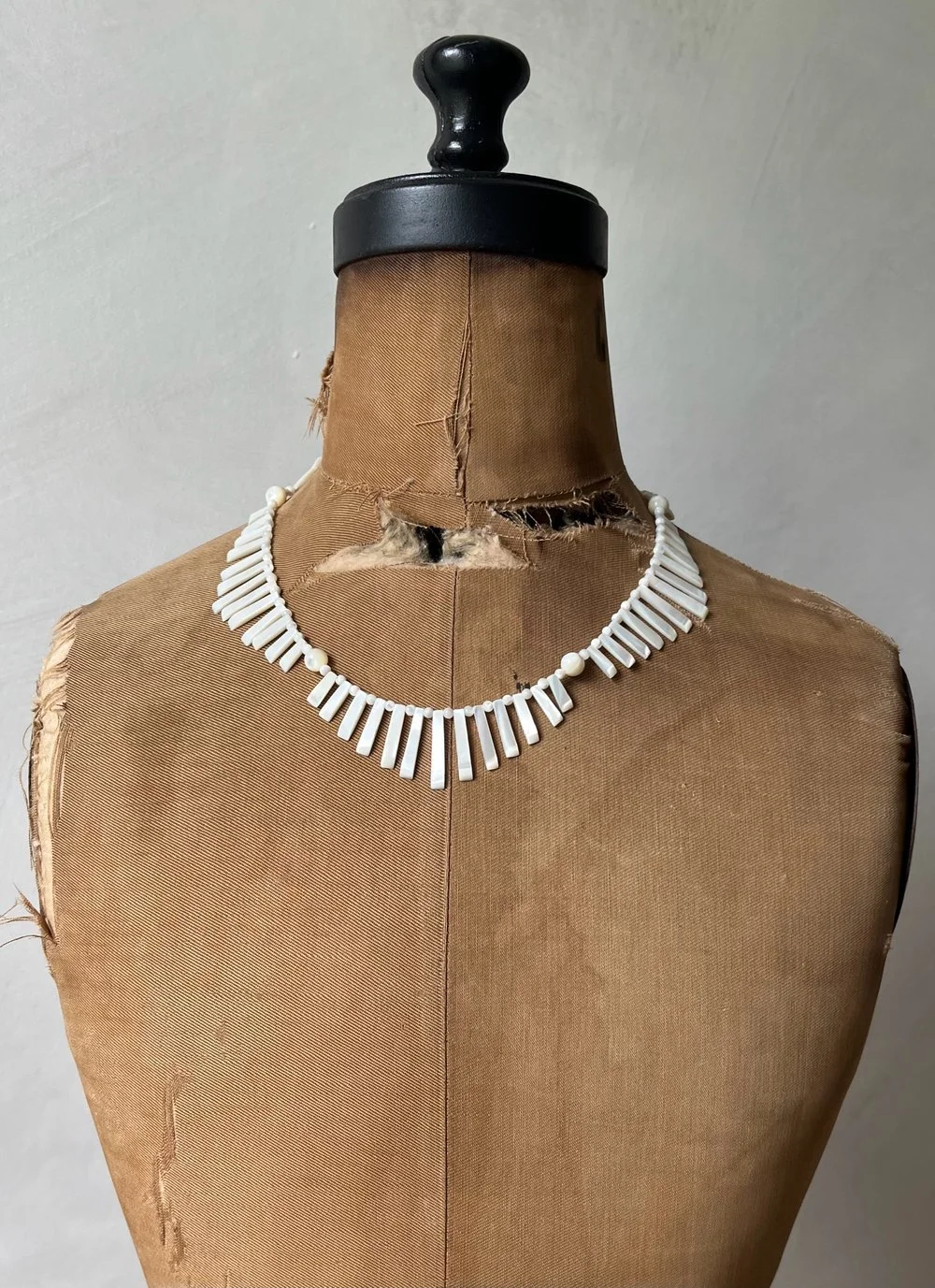Vintage Mother of Pearl Shell Collar Necklace