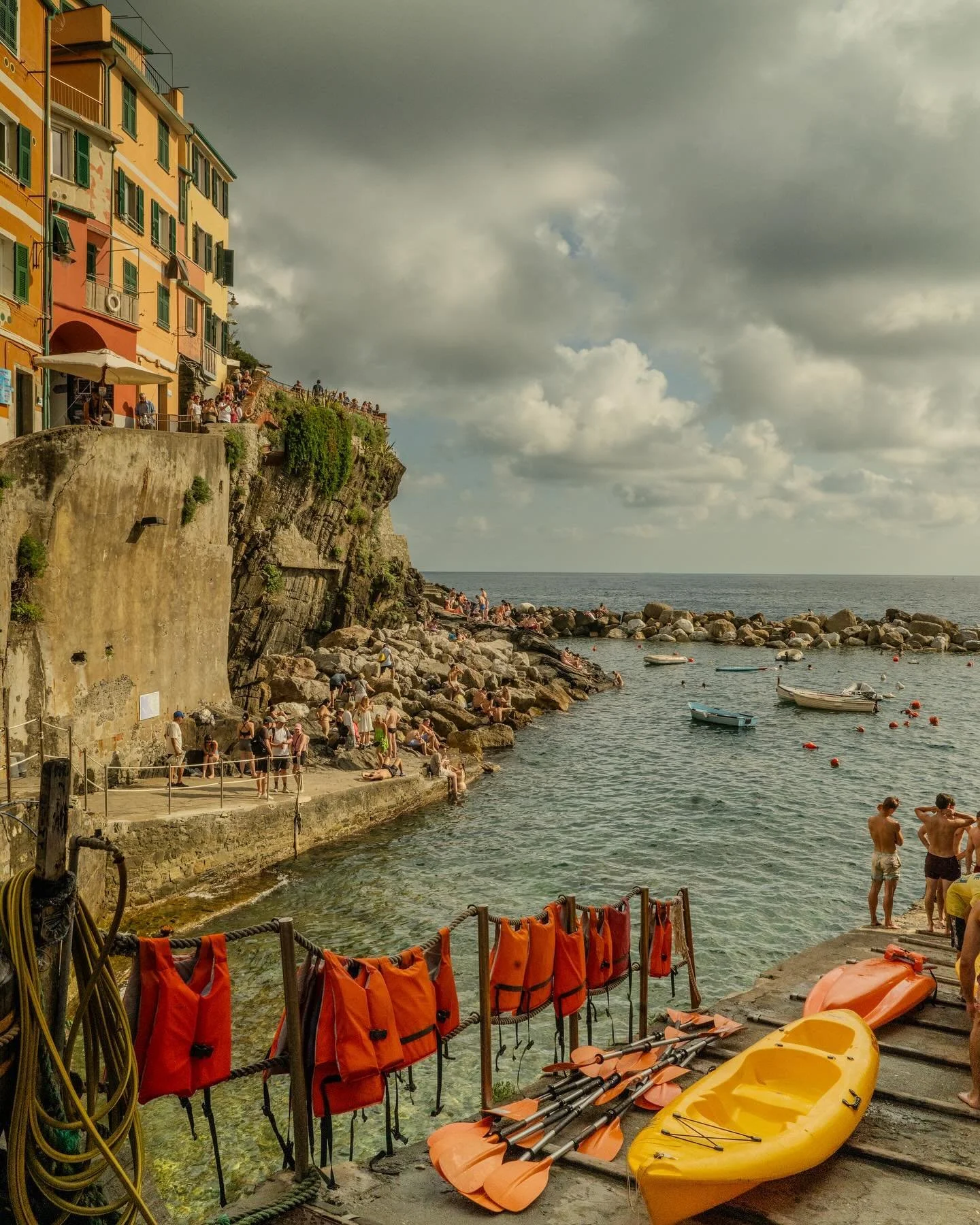 Finally got around to editing my wedding/honeymoon shots 📍🇮🇹
.
.
.
.
.
.
.
.
.
.
.
.
#italy #riomaggiore #amalfi #amalficoast #mediterranean #honeymoon #picoftheday #travel #travelphotography