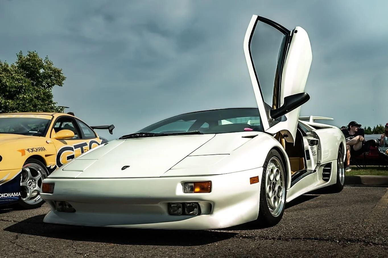 Bring back wedge cars 
.
.
.
.
.
.
.
.
.
.
.
.
.
.
.
.
.
#LamborghiniDiablo #Diablo #90sSupercar #ItalianExotic #LamboLife #LamborghiniLove #CarsAndCoffee #ExoticCarSpotting #DreamCarStatus #SupercarLegends #AnalogSupercar #V12Power #CarEnthusiast #R
