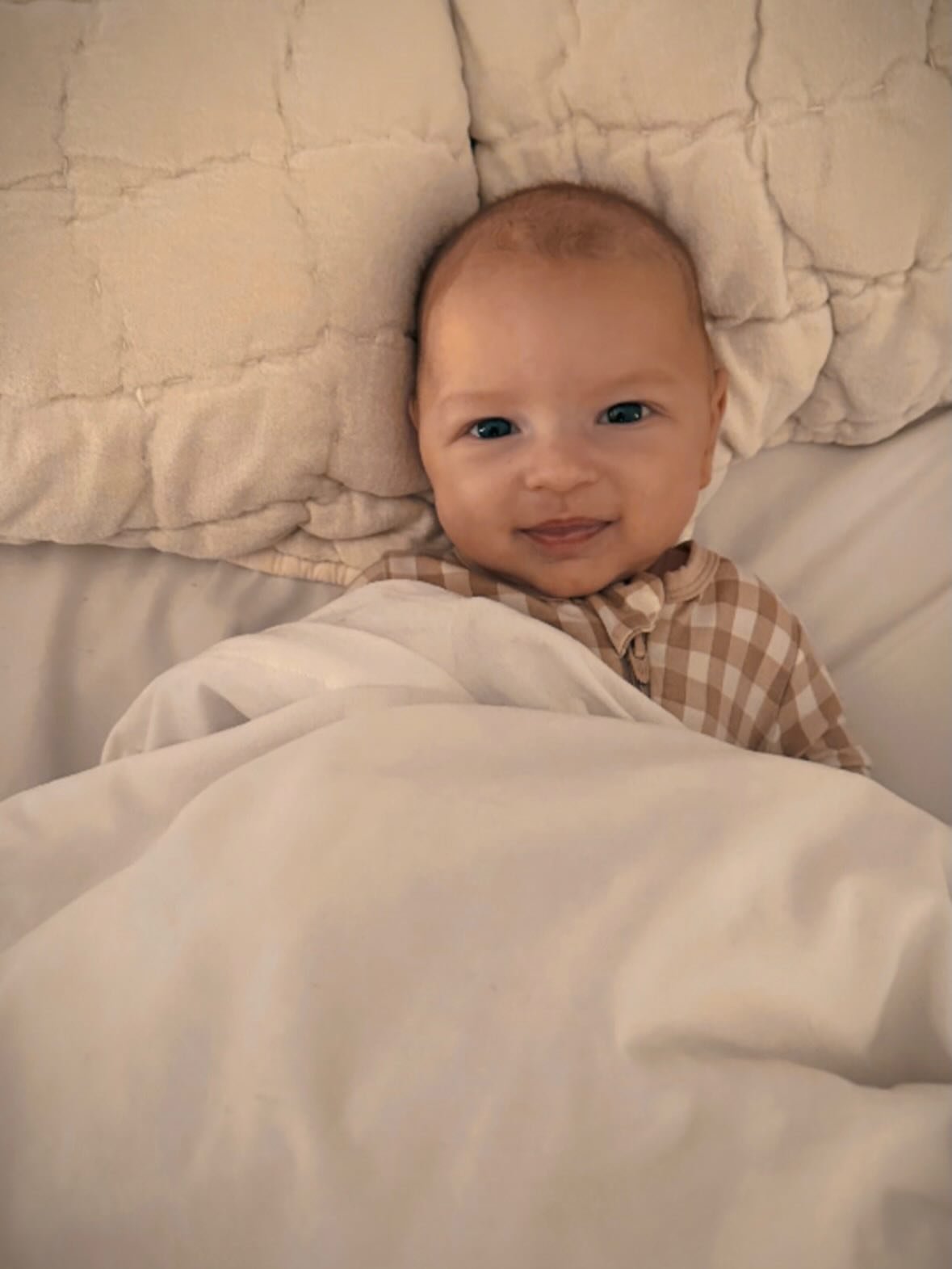 Two months with my boy. 
The sweetest days with my littlest loves. Lots of snuggles, Probably  too much caffeine, tired eyes, broken sleep, full hands + soaking it all in 🫶🏻