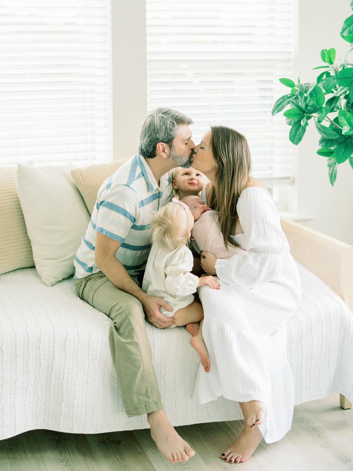 My loves 🤍🥹
&bull;
&bull;
&bull;
📸: @arielrosephotography