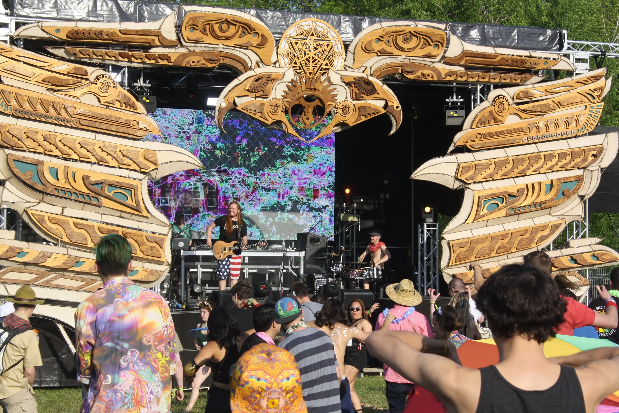 Wax Future were part of a small handful of livetronica acts to rip the Earth Stage