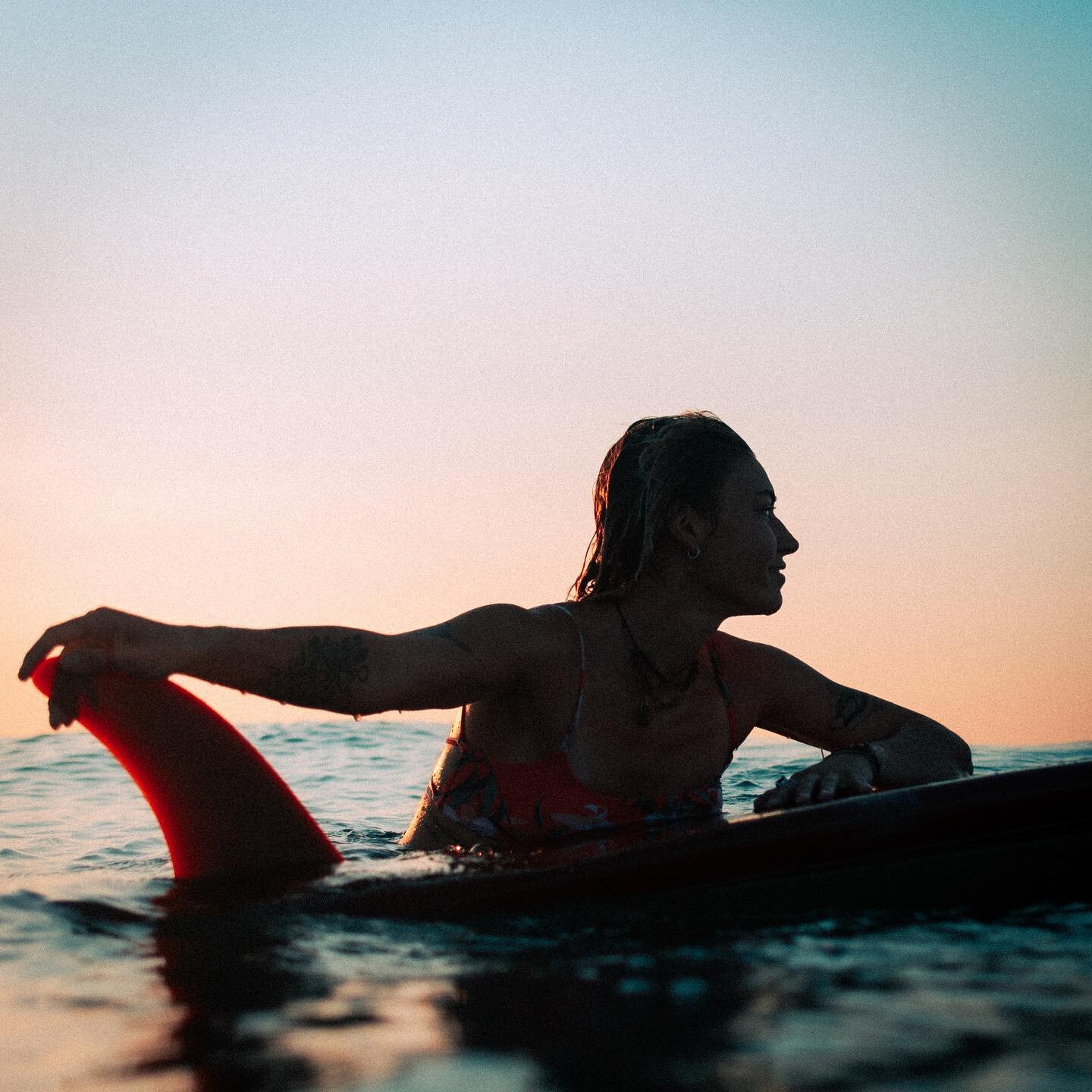 Ready for it ⏳ by @willwallingphoto #surfbunnies