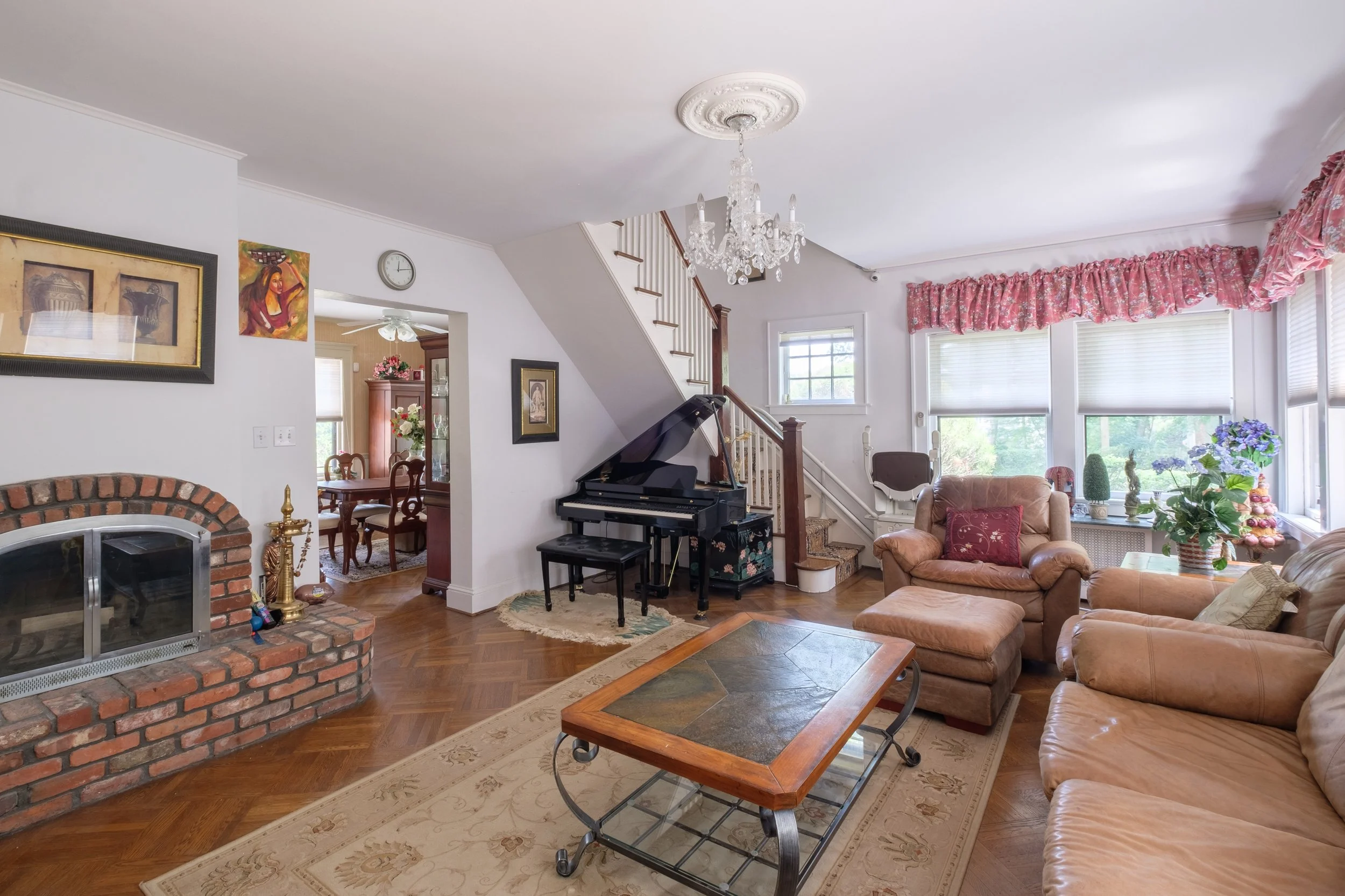 13-Fireplace.jpg