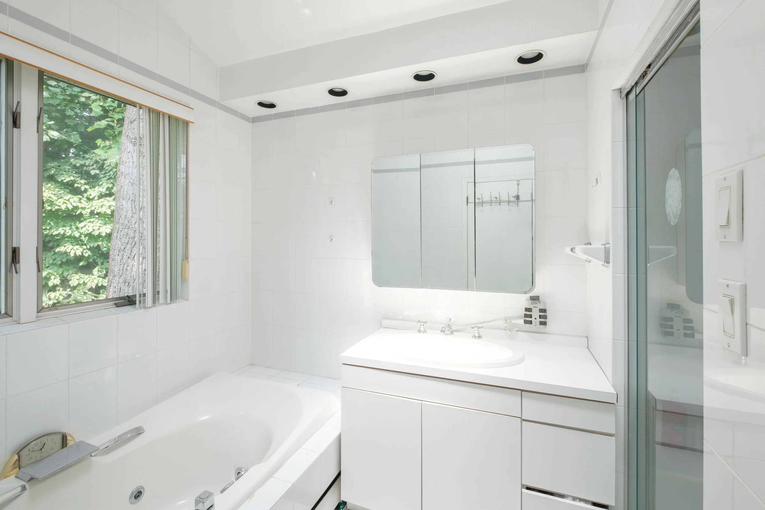 22-MasterBathroom-2582.jpg