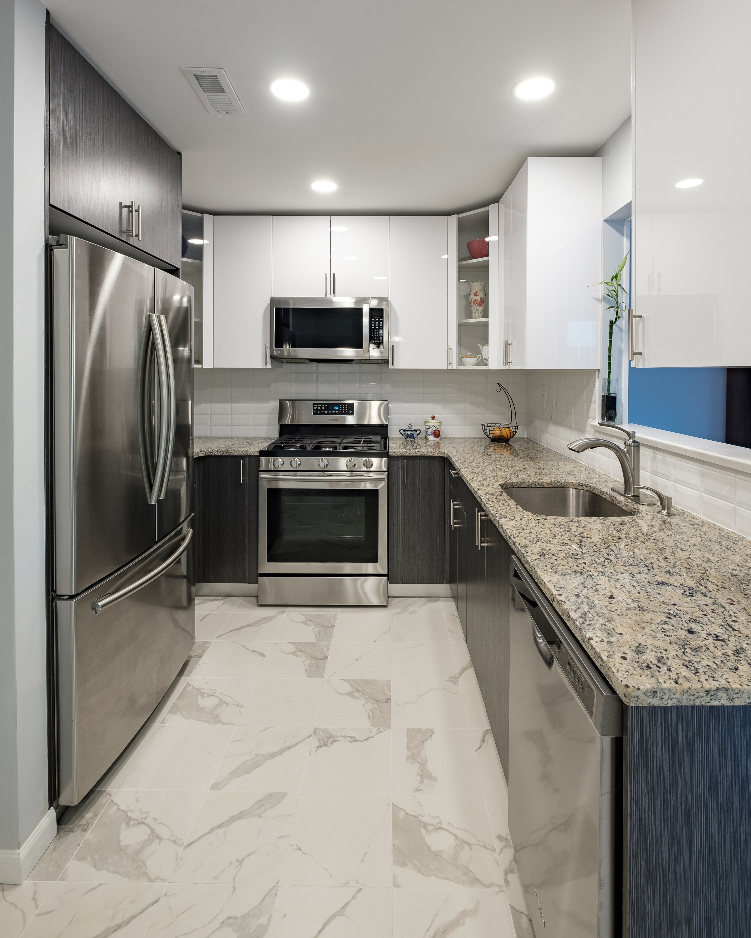 13-Kitchen-Vertical.jpg