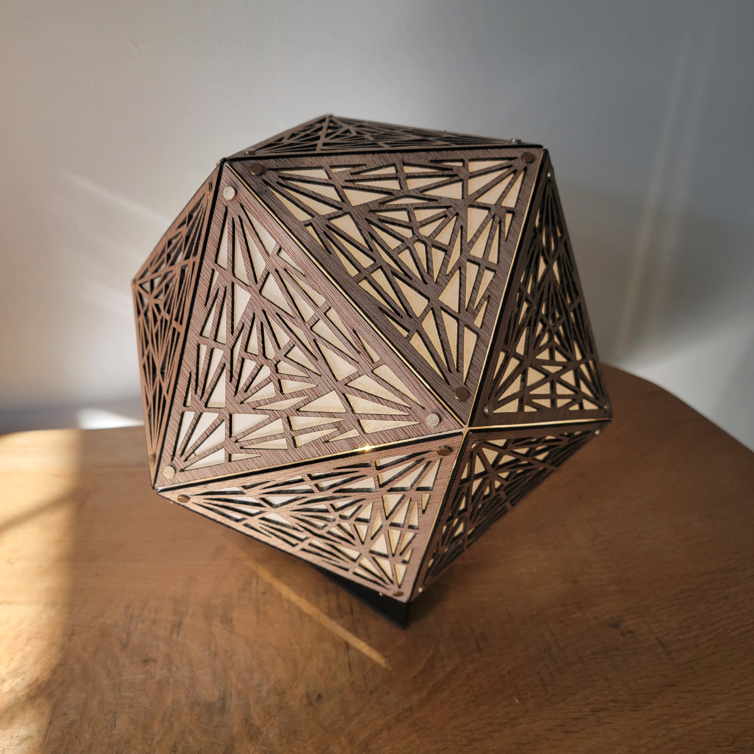 Geometric Icosahedron 2 01.jpg