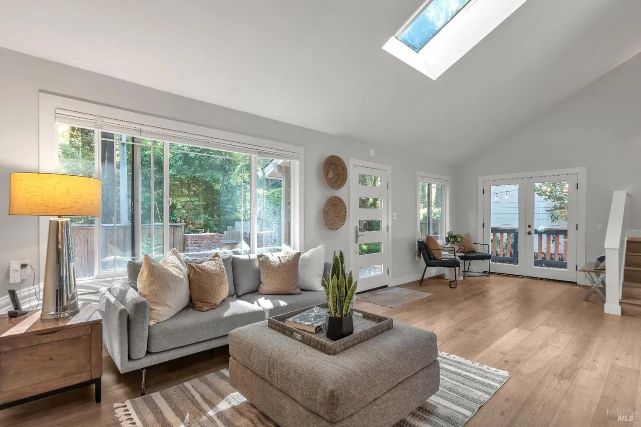 269 Corte Madera_3.webp