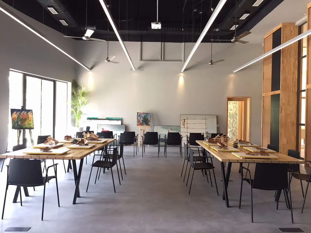 Naturally lit art studio for the residents...........