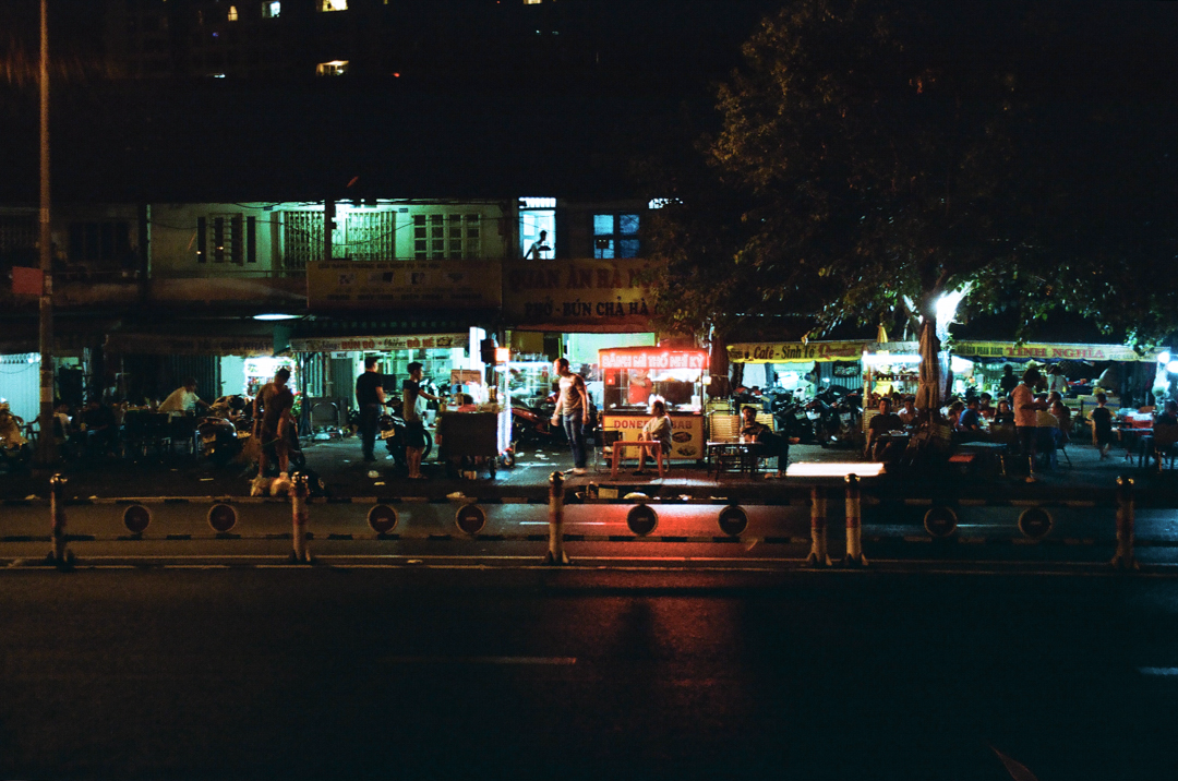 ELLS_WAKE_STREETS_AND_MARKETS_THAILAND_VIETNAM_ (89).png