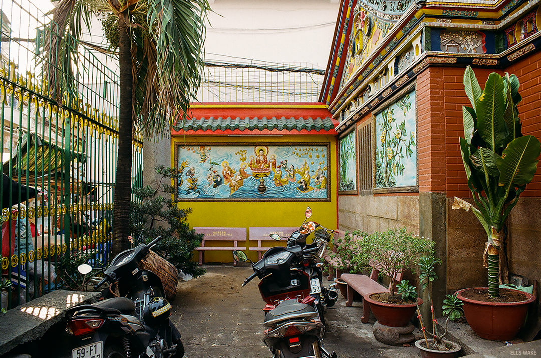 ELLS_WAKE_STREETS_AND_MARKETS_THAILAND_VIETNAM_ (97).png