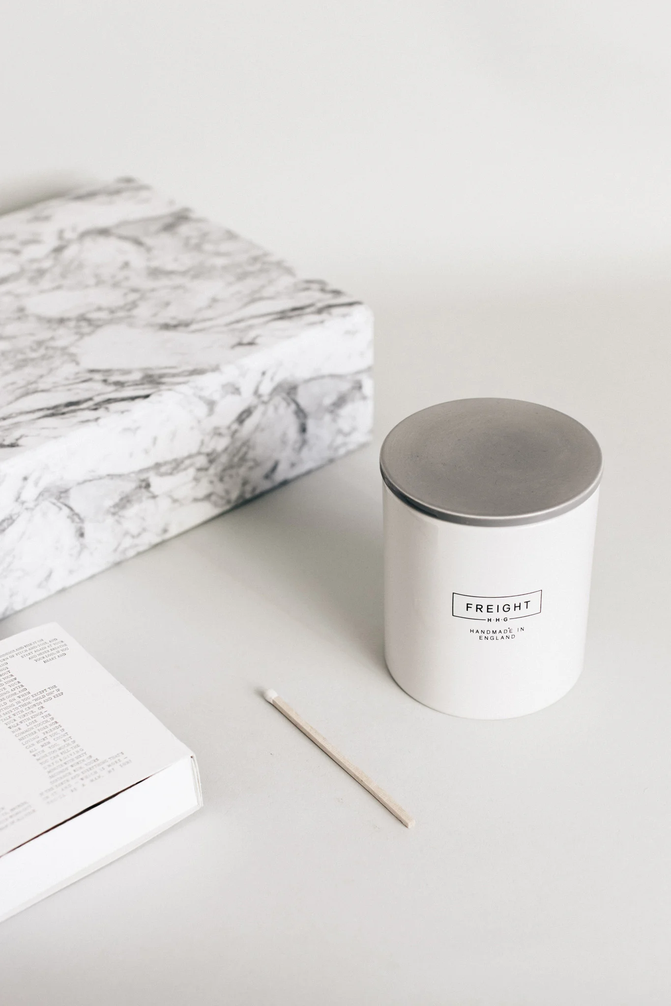 Velvetier and oak moss soy candle by Fright of Lewes. Retreat // Food and lifestyle blog based in Sussex. Photography by Emma Gutteridge.
