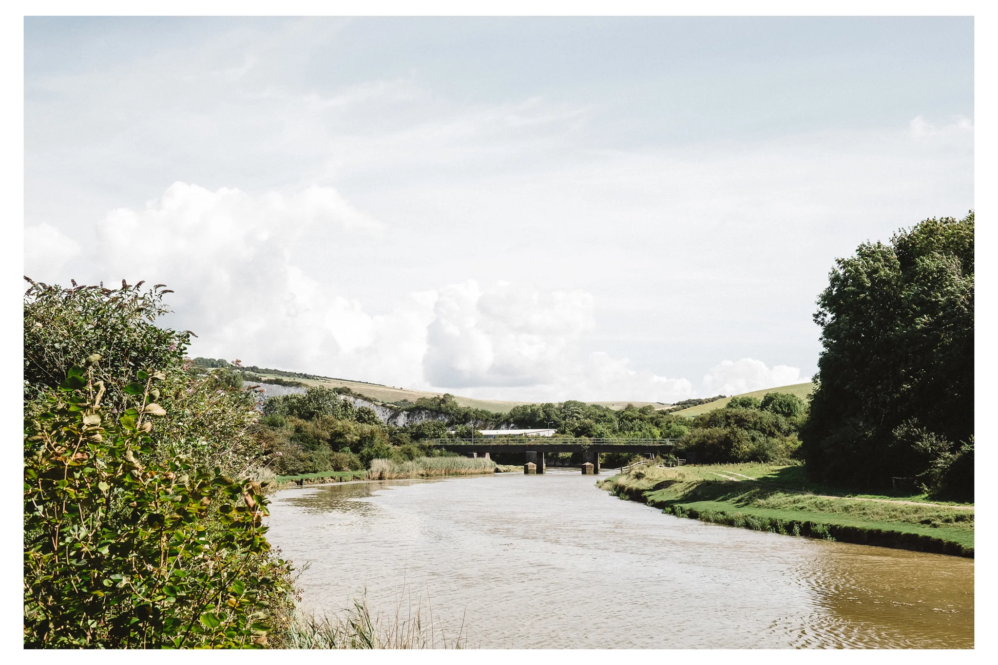Lewes to Southease is an easy to moderate walk along the River Ouse in East Sussex. Retreat is a Sussex based blog focused on natural living. 