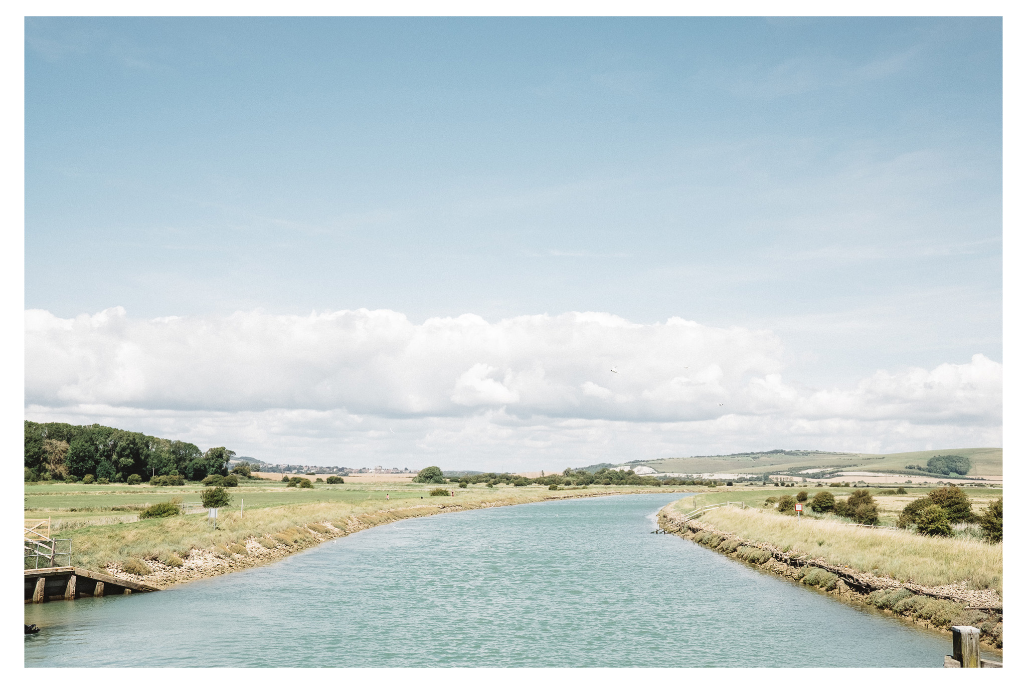Lewes to Southease is an easy to moderate walk along the River Ouse in East Sussex. Retreat is a Sussex based blog focused on natural living. 