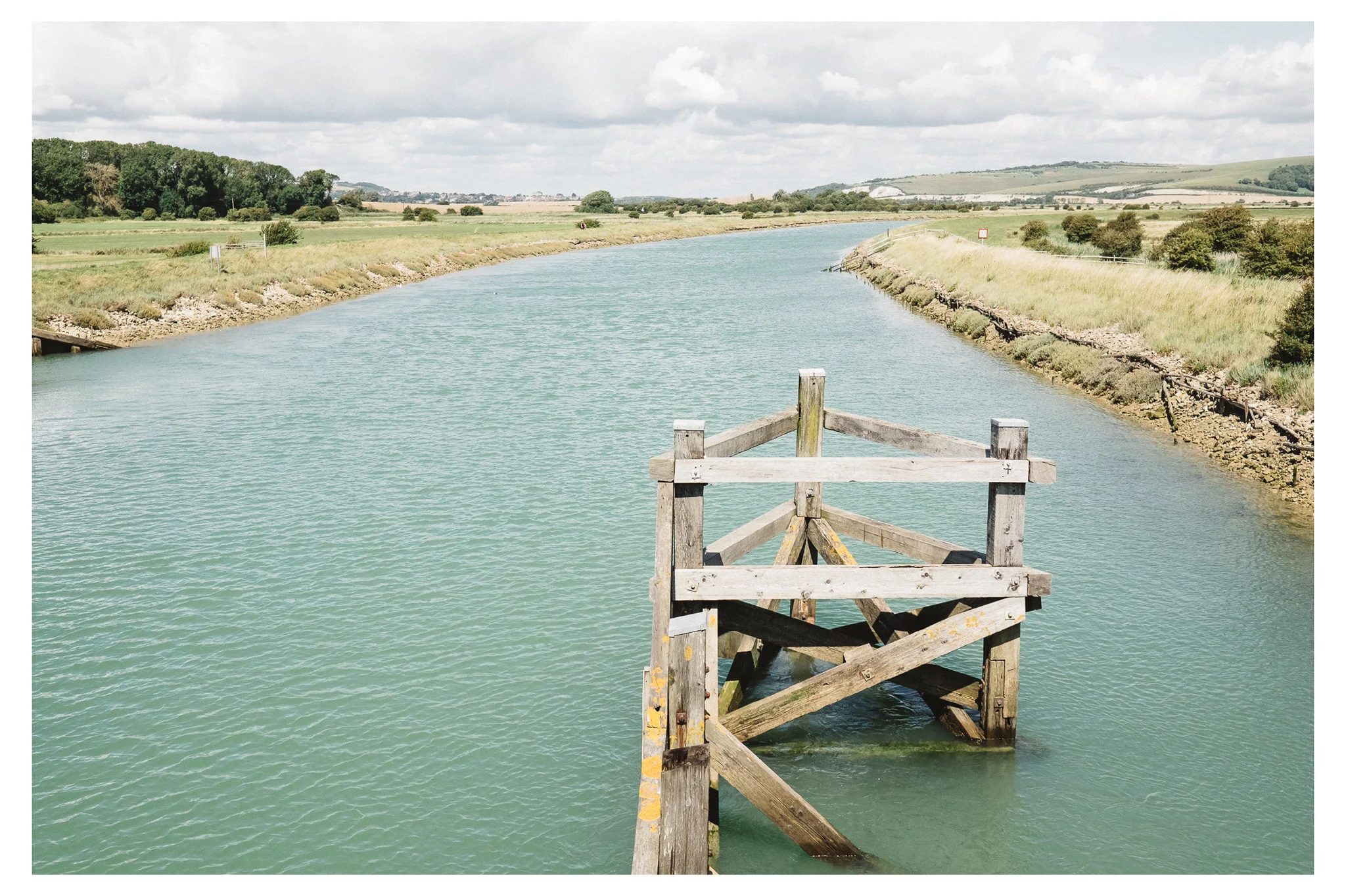 Lewes to Southease is an easy to moderate walk along the River Ouse in East Sussex. Retreat is a Sussex based blog focused on natural living. 