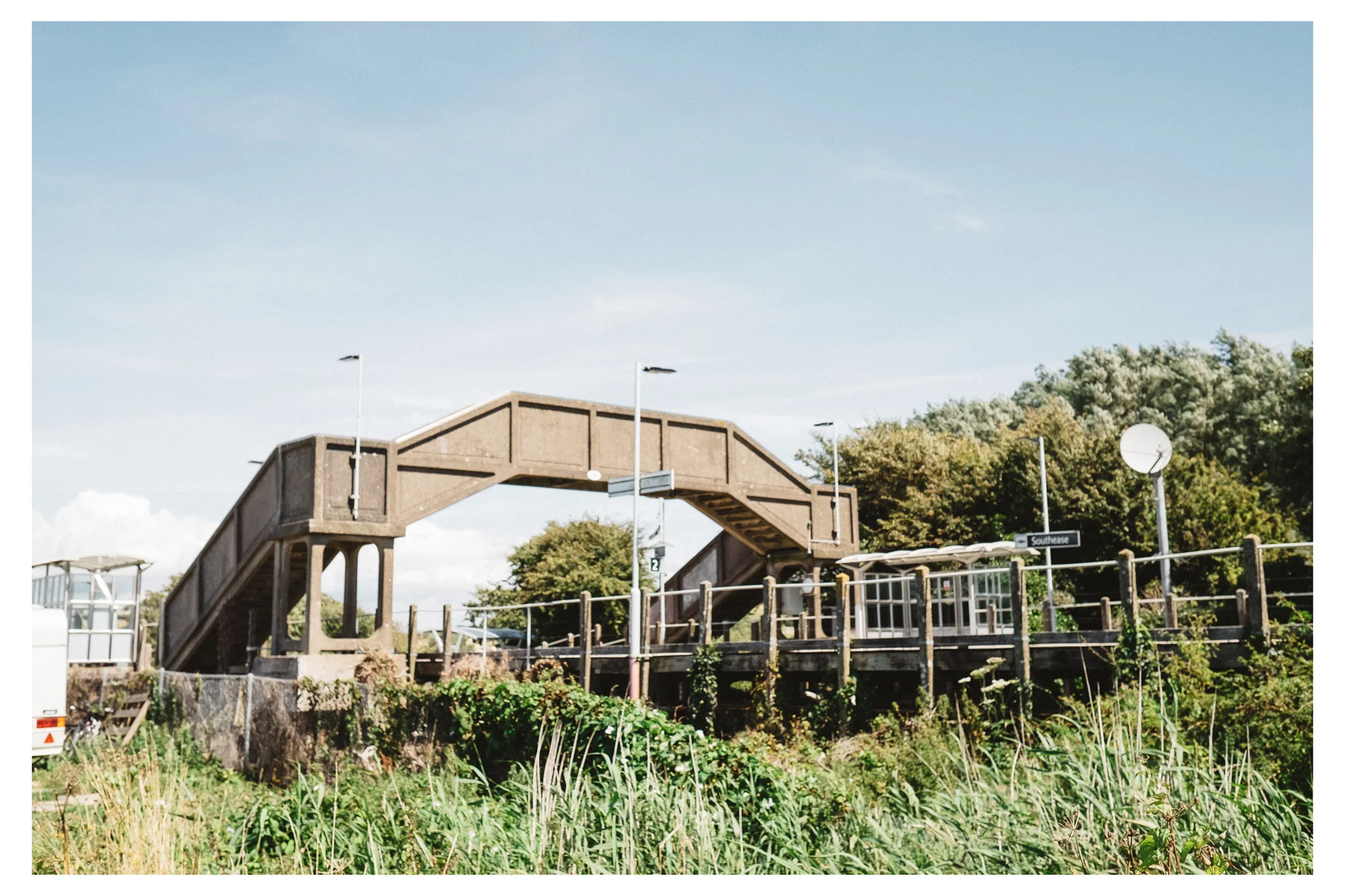Lewes to Southease is an easy to moderate walk along the River Ouse in East Sussex. Retreat is a Sussex based blog focused on natural living. 