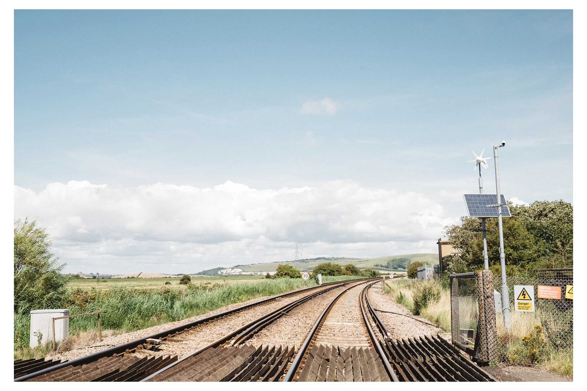 Lewes to Southease is an easy to moderate walk along the River Ouse in East Sussex. Retreat is a Sussex based blog focused on natural living. 