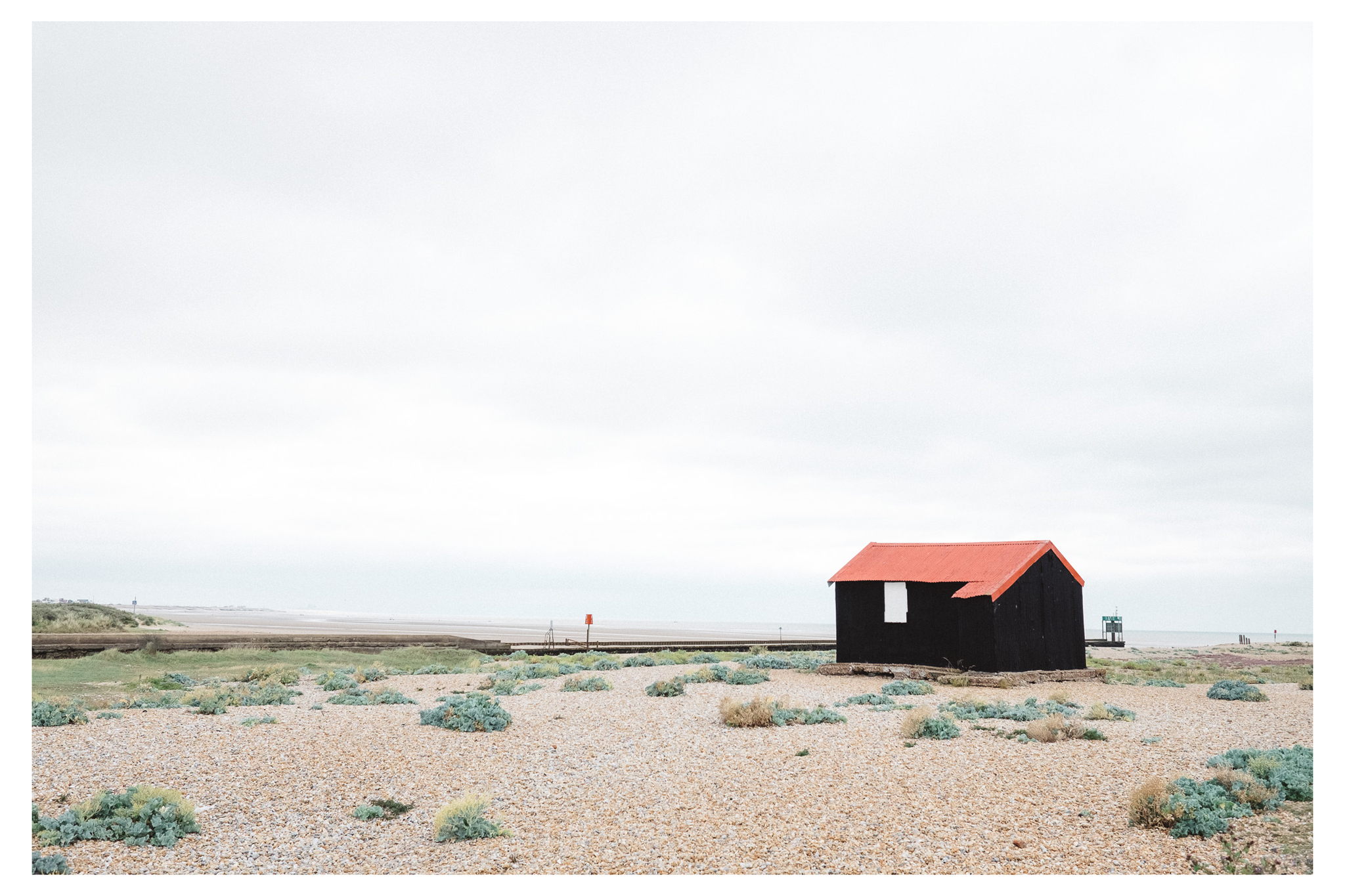 Hares and Hounds is a modest but practical campsite in Rye, Sussex. The area has a lot to offer and the campsite has everything you need for a gorgeous experience. 