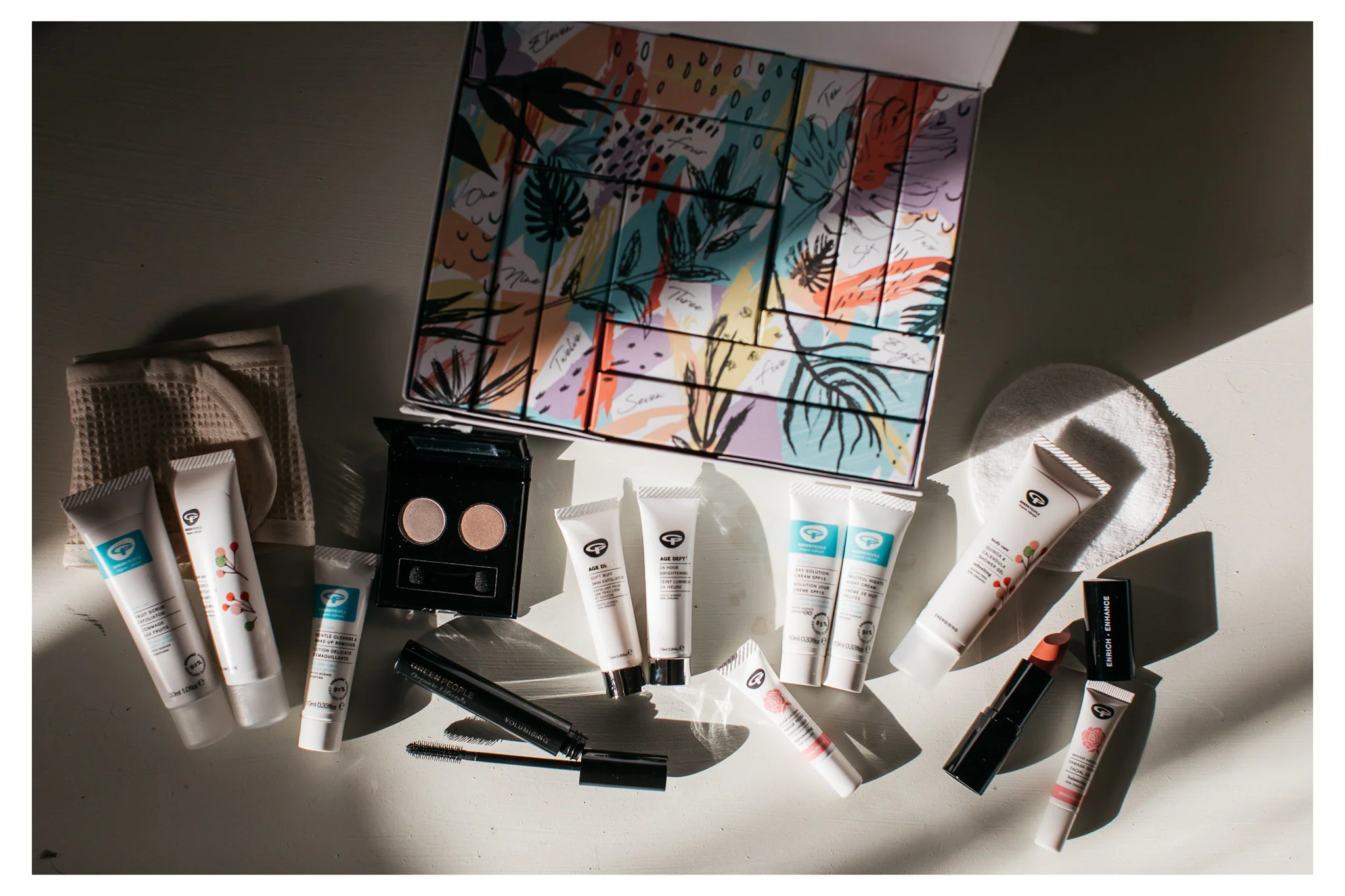 The Green People Green Regime advent calendar box is a great way to try new natural, organic and cruelty free skincare to find out what works for you. Retr~eat blog.