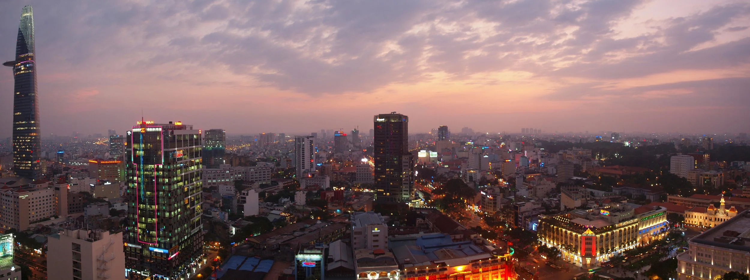 Dusk in Ho Chi Minh City, Vietnam; Photo credit: Tom Parfitt (2013), CC BY-NC-SA 2.0