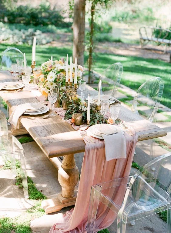 image via Style Me Pretty