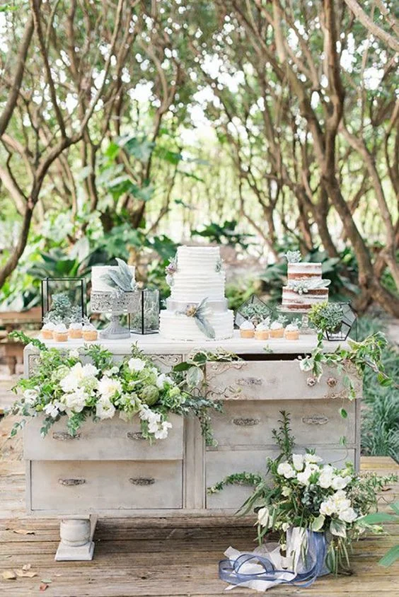 image via Wedding Bells