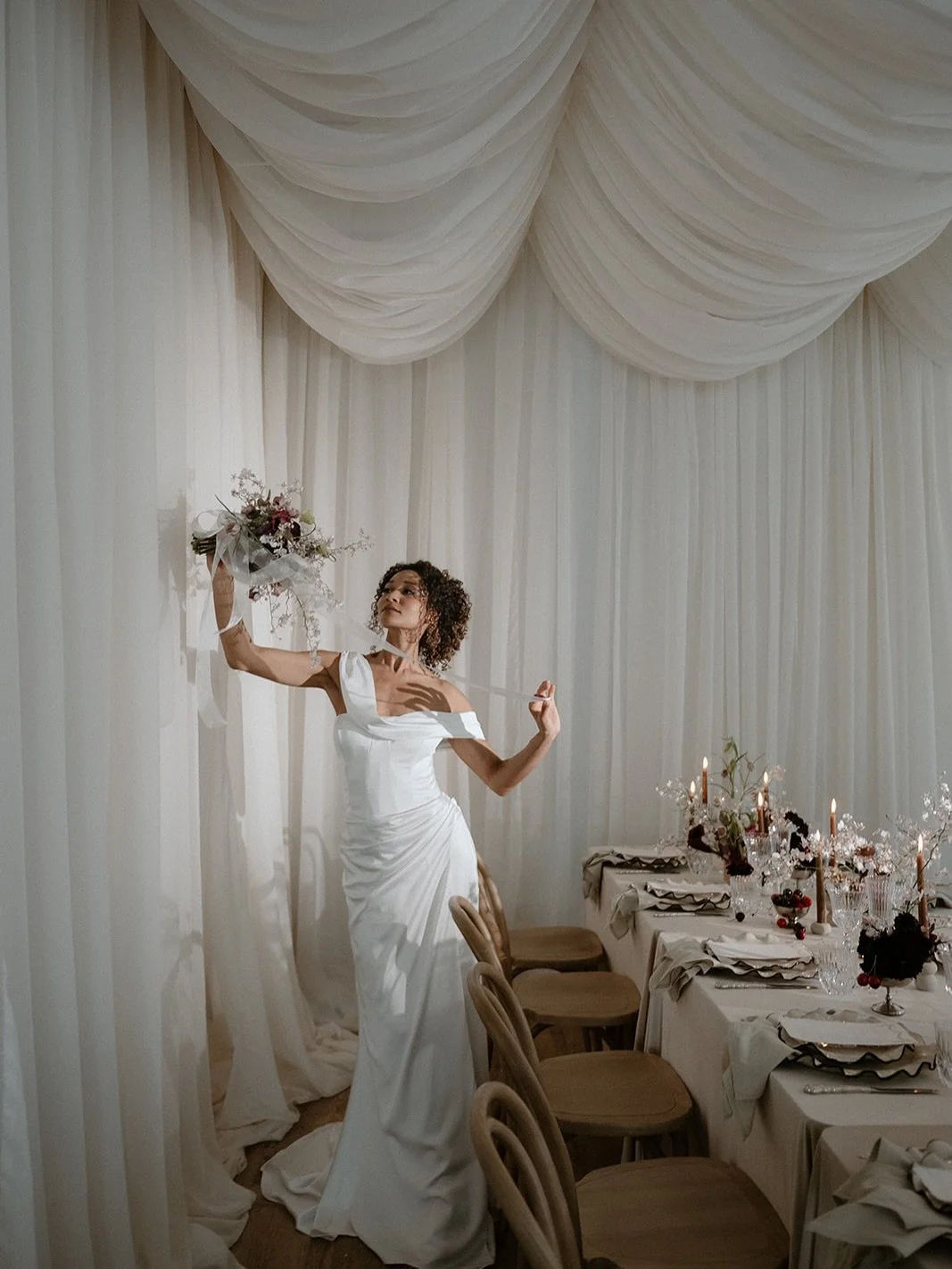 Dramatic draping is here to stay ✨

Planning and design @clementandcoevents
Photos @jennifermoher 
Florist: @neroli_floraldesign 
Tabletop Decor: @tabletalesinc 
Stationery: @royalstationerydesign
Model: @lifeoflindura @bnmmodels
Draping and Chairs: 